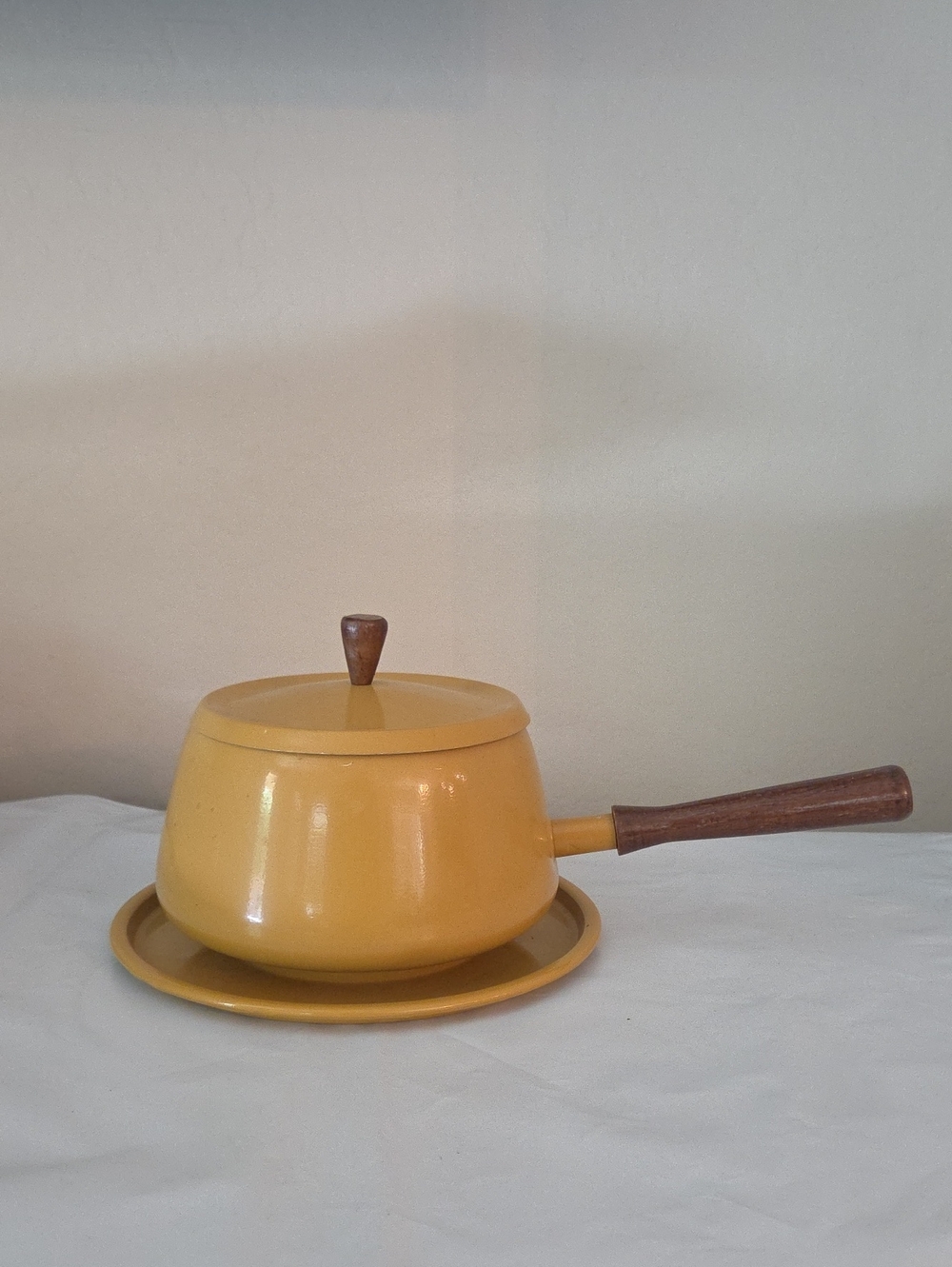 Vintage Aluminum Fondue Pot with Lid and Wood Handle